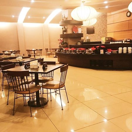 Iloilo Business Hotel Exterior foto